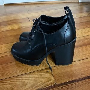 Torrid wide chunky platform boots!!